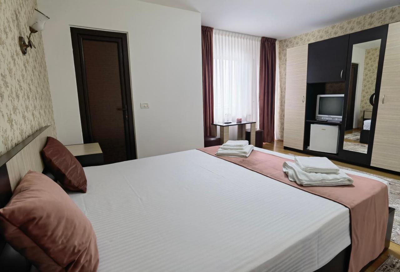 Pensiunea Royal Borşa Exterior foto