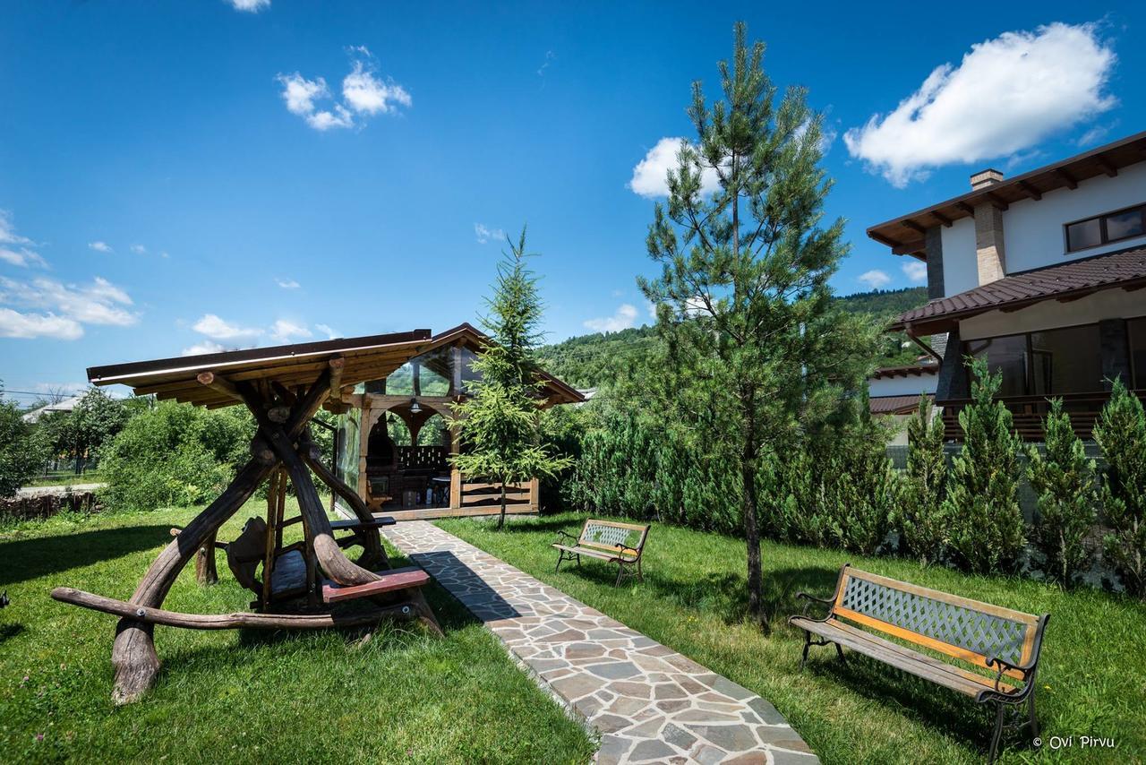 Pensiunea Royal Borşa Exterior foto